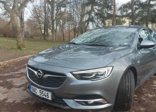 Opel Insignia zepředu